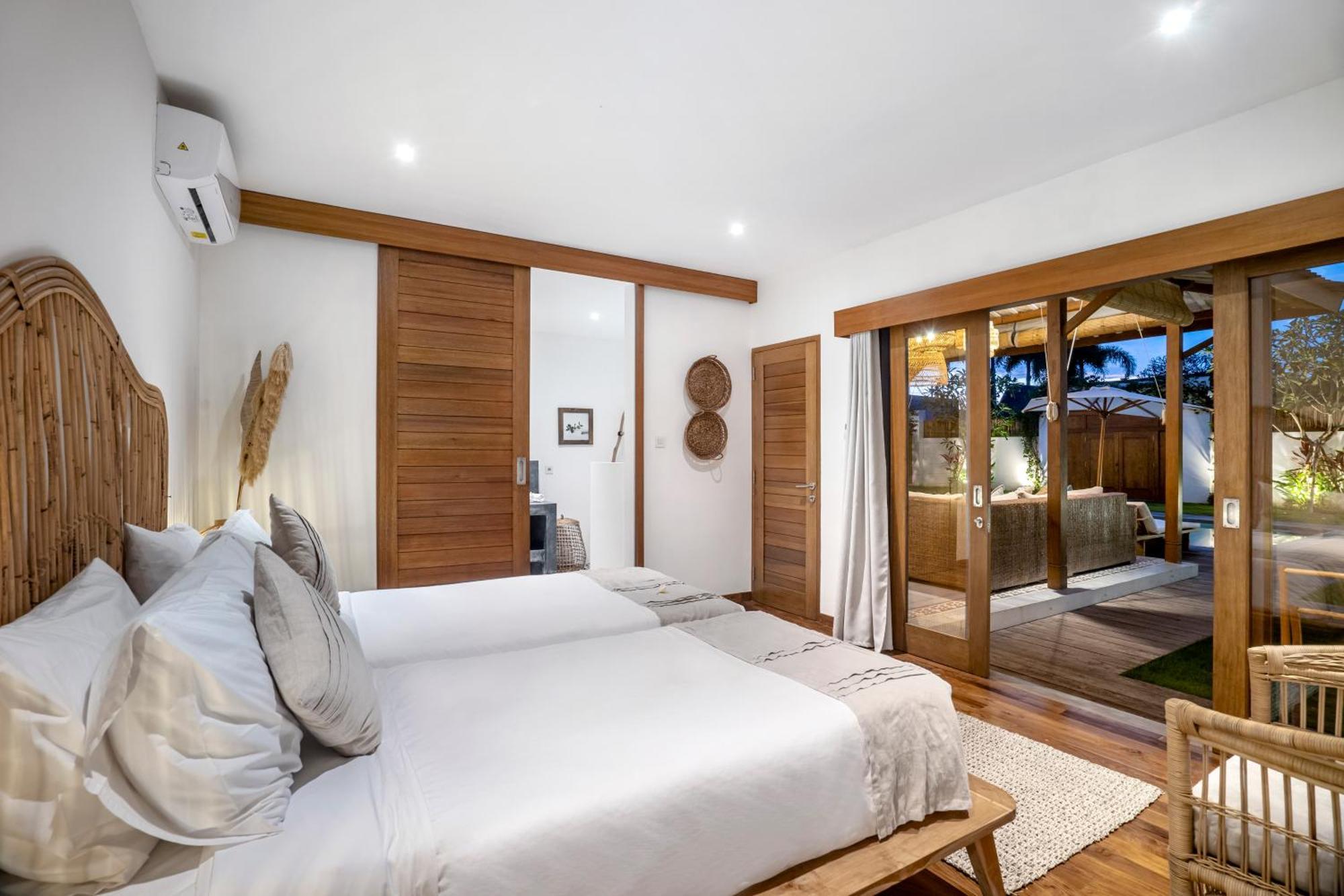 Villa Loma Seminyak Esterno foto